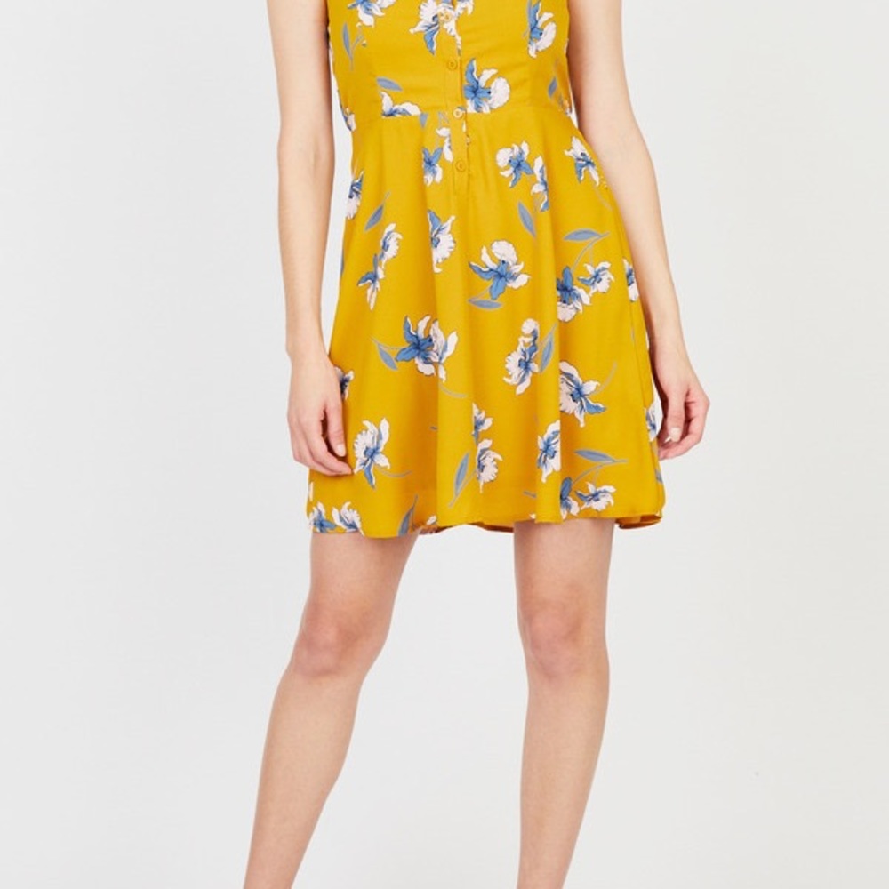 Collective Concept Dress Size Medium